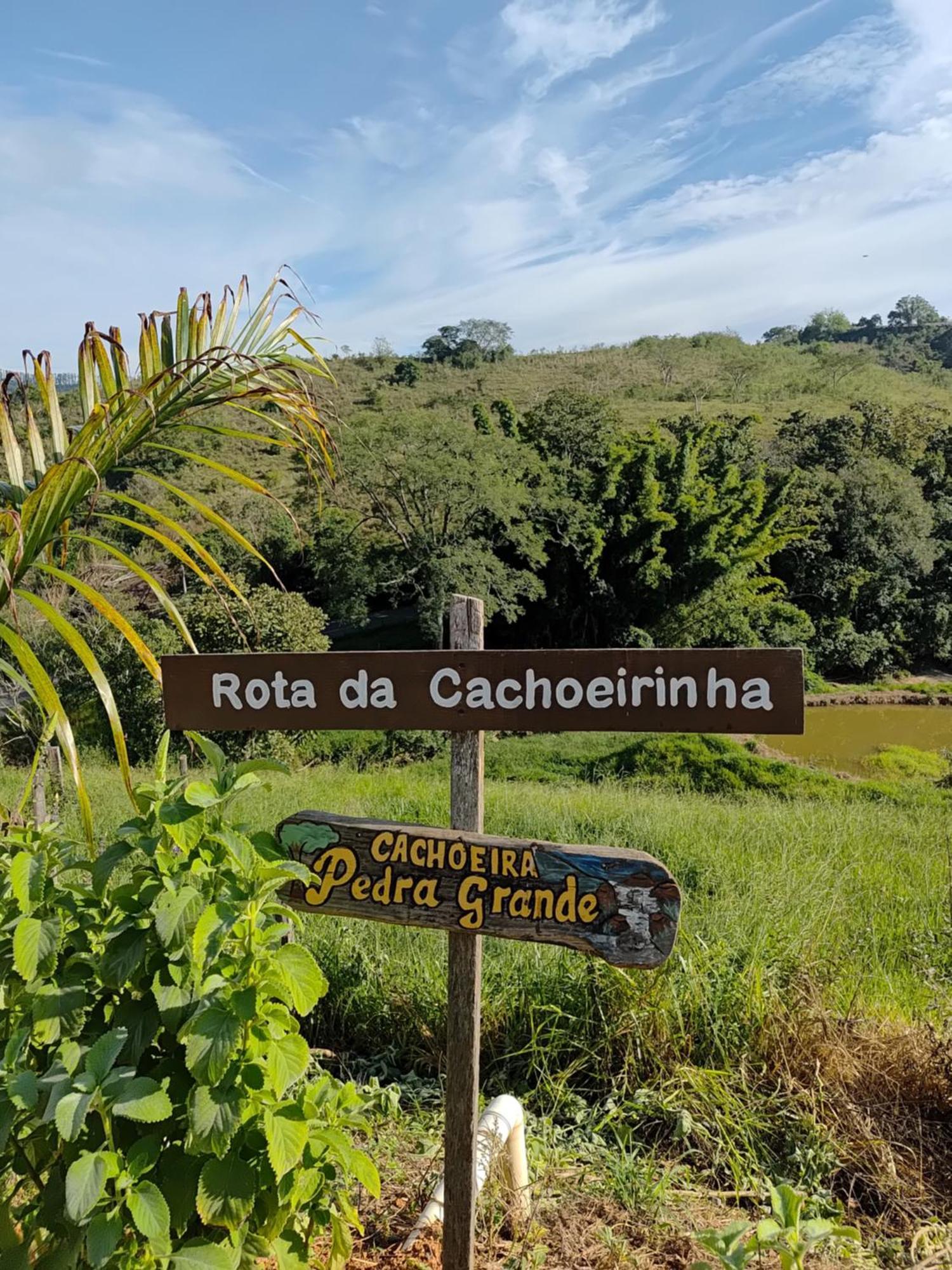 Pousada Irmaos Oliveira Lindóia Buitenkant foto